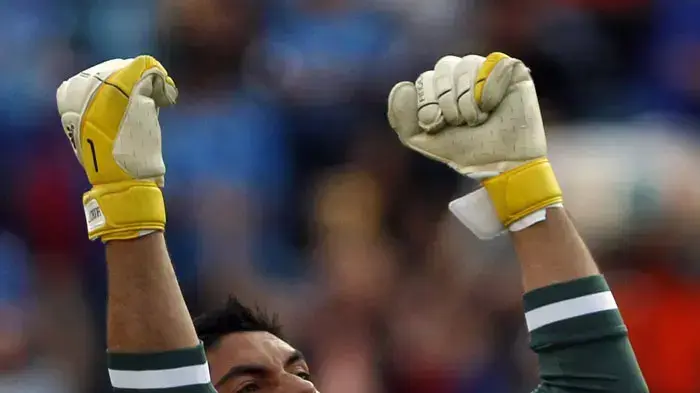 שוער נבחרת מקסיקו חזוס קורונה
