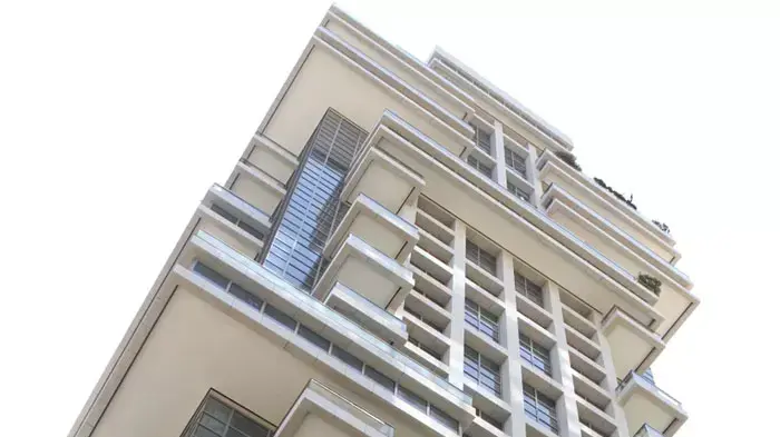ביתו של סמי עופר שנפטר בעקבות מחלה במגדלי אקירוב, יוני 2011