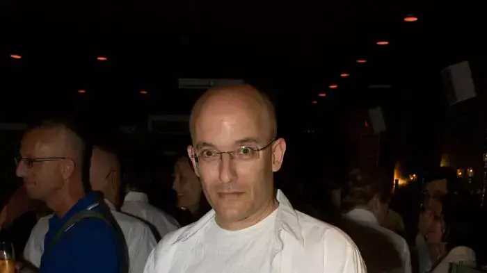 גיל חובב