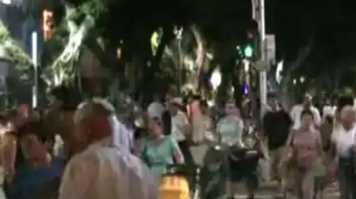 לילה לבן 2011 בשתיים וחצי דקות