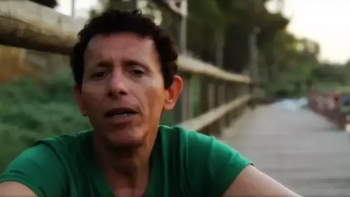 רוני ידידיה בקליפ לשיר "דיאגנוזה"