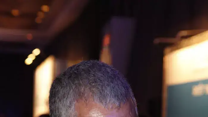 מנשה סמירה