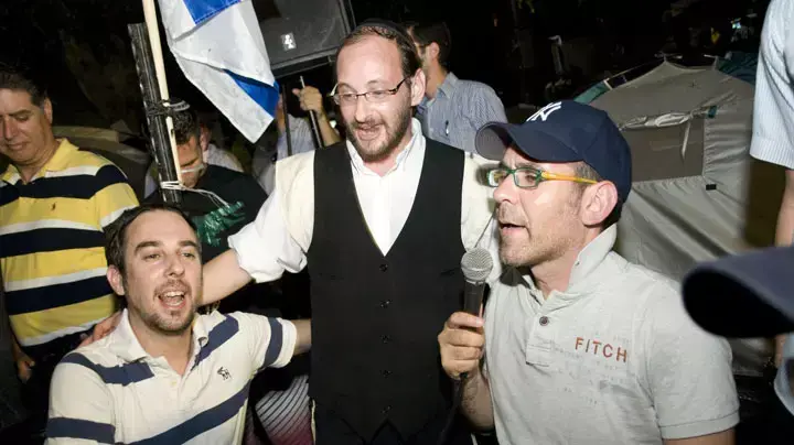דתיים מגיעים למאהל המחאה ברוטשילד
