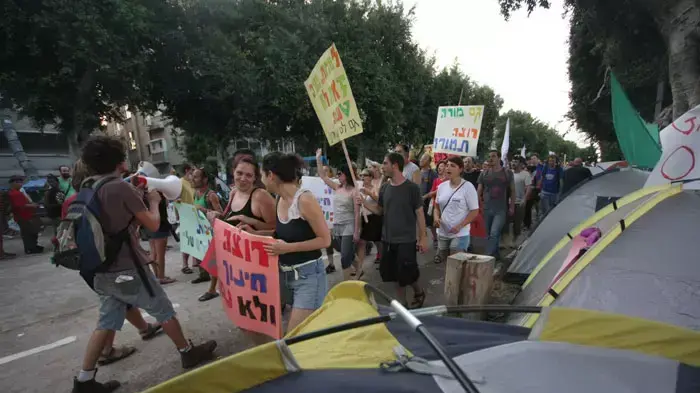 צעדה של מחאת המורים ברוטשילד תל אביב, יולי 2011
