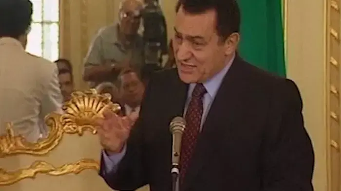 מובארק הגיע לאולם בית המשפט