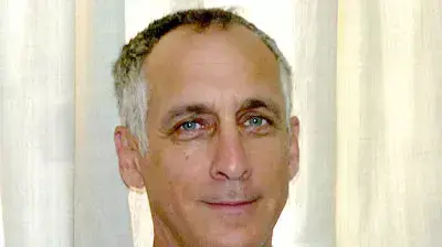 מנהל קול ישראל מיקי מירו מראיין את ליאורה אמיתי
