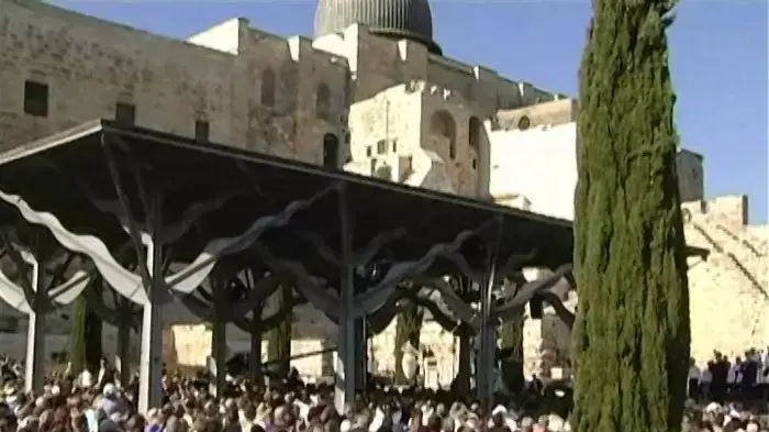 מאות בעצרת התמיכה של השדרון גלן בק