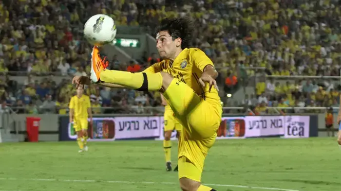 אלי זיזוב שחקן מכבי תל אביב