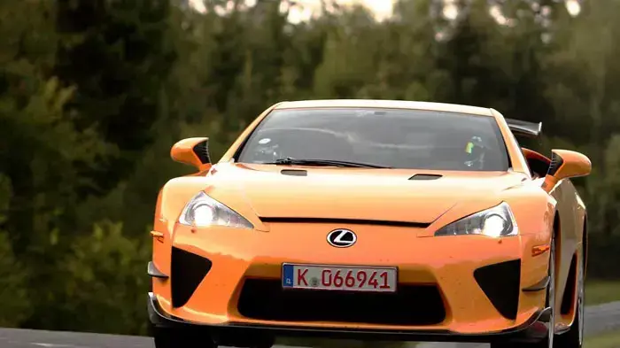 לקסוס LFA