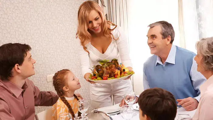 ארוחה משפחתית