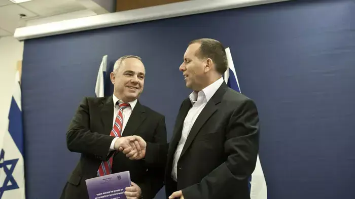מסיבת עיתונאים של שר האוצר בעקבות המתמחים, אוקטובר 2011