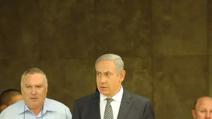 ראש הממשלה בנימין נתניהו בפתח ישיבת הממשלה בנושא שיחרור גלעד שליט, אוקטובר 2011.