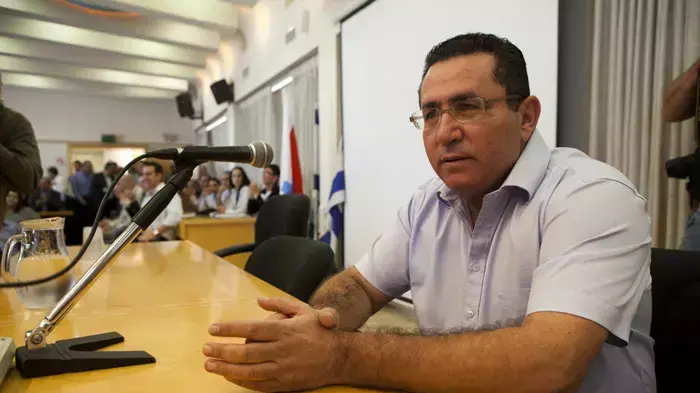 עופר עיני יושב ראש ההסתדרות במסיבת עיתונאים לקראת השביתה הגדולה במשק, נובמבר 2011