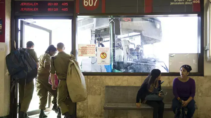 תחנה מרכזית בתל אביב ביום של השביתה הכללית , נובמבר 2011