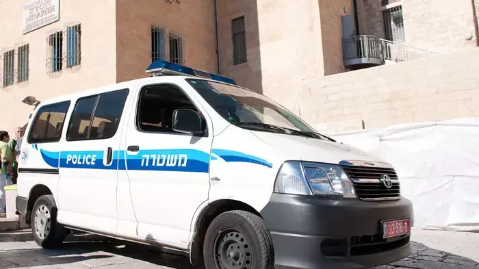משטרה, דצמבר 2011