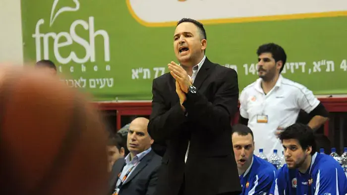 עדי אזולאי מאמן בני השרון/הרצליה