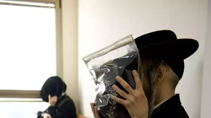הארכת מעצר לחרדים מבית שמש המואשמים בהסתה , ינואר 2012