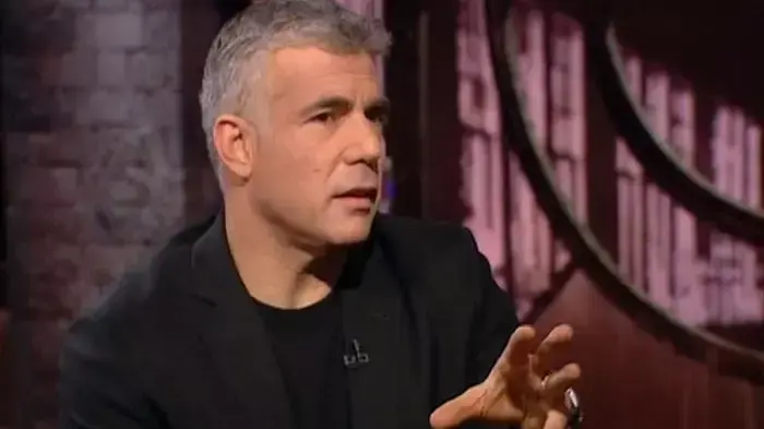 יאיר לפיד בתוכנית "הינשופים"
