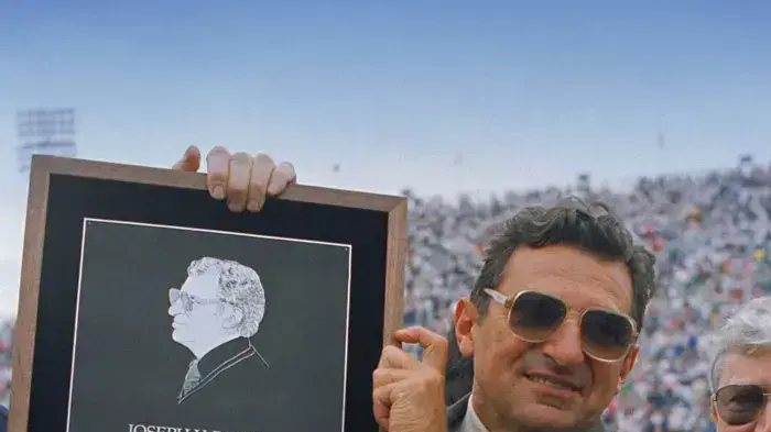 ג'ו פטרנו מאמן פן סטייט