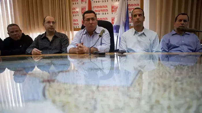 פגישת נציגי ההסתדרות ומשרד האוצר כדי להביא לסיום השביתה הכללית במשק