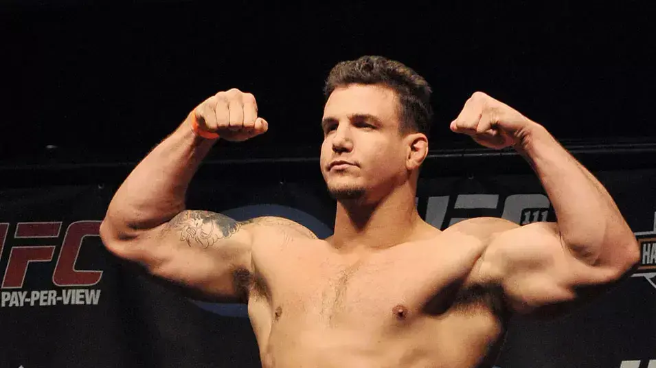 פרנק מיר לוחם MMA