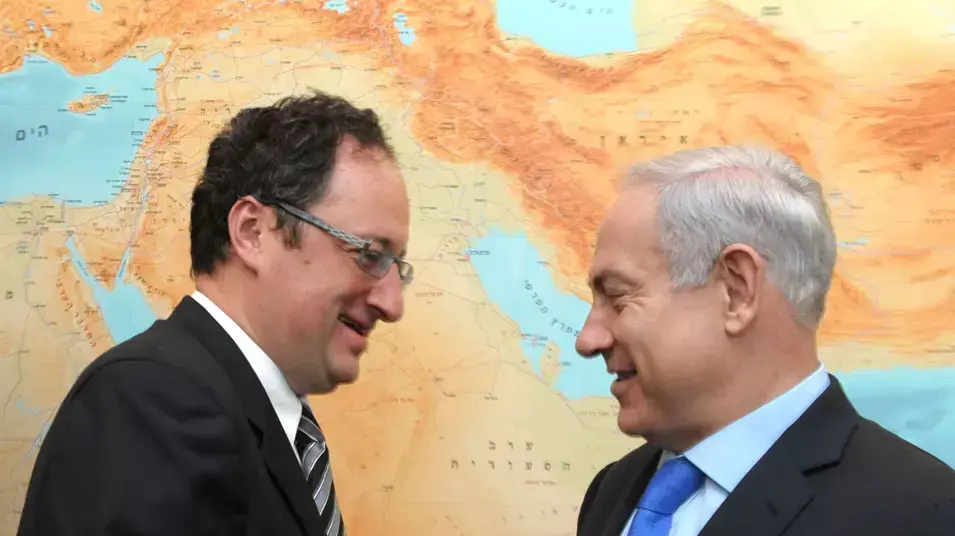 ראש הממשלה בנימין נתניהו נפגש עם אלוף השחמט הישראלי בוריס גלפנד, ירושלים, יוני 2012 ראש הממשלה בנימין נתניהו נפגש עם אלוף השחמט הישראלי בוריס גלפנד, ירושלים, יוני 2012