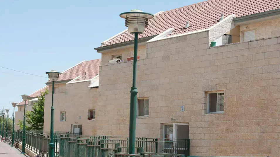 גבעת האולפנה, בית אל, יוני 2012