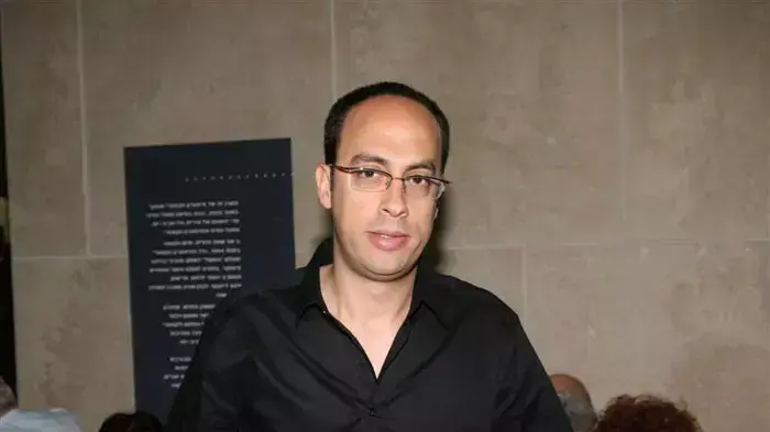 ניב רסקין