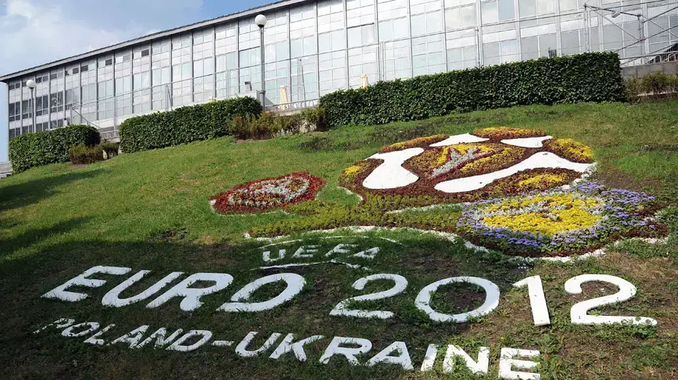 לוגו יורו 2012
