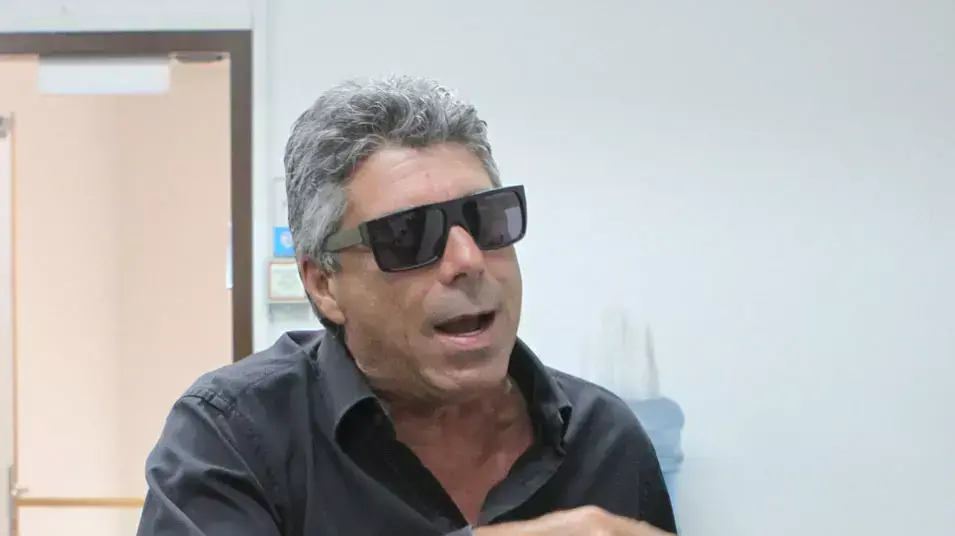 פרוספר אזגי הבעלים של הפועל אשקלון