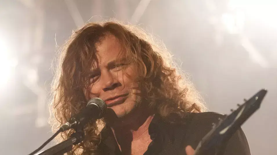 דייב מוסטיין מלהקת מגהדת'