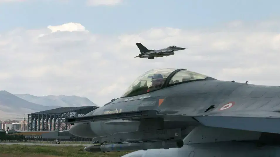 מטוס קרב מדגם F-16 של חיל האוויר של טורקיה