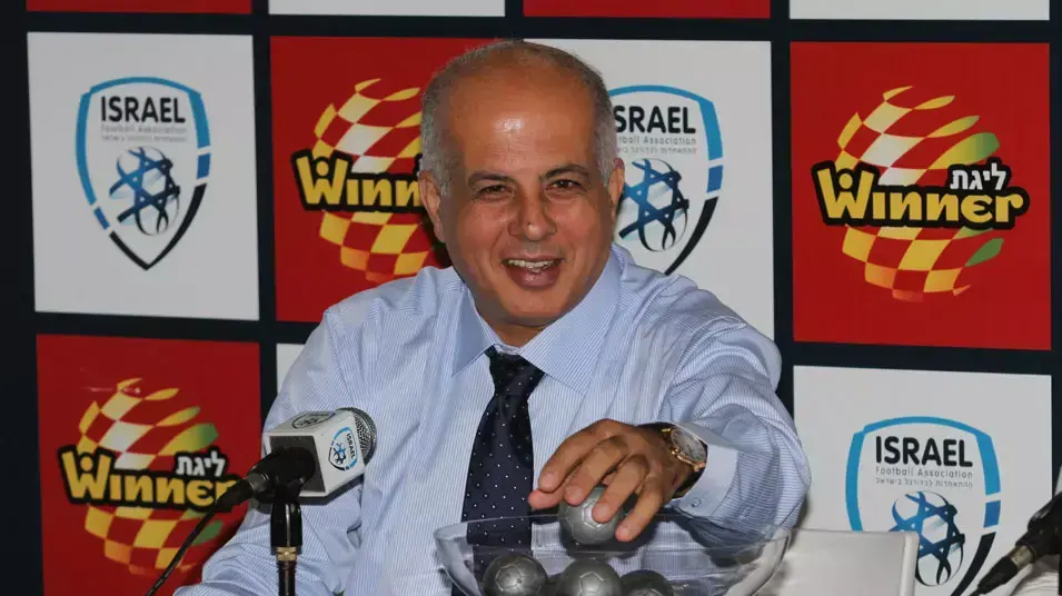 יו"ר ההתאחדות לכדורגל אבי לוזון