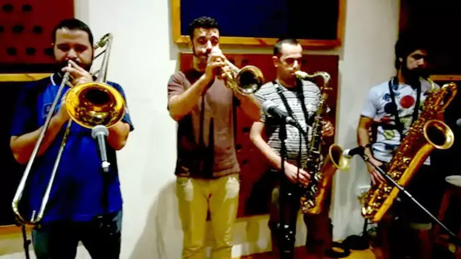 התפוחים עושים קאבר לבלר
