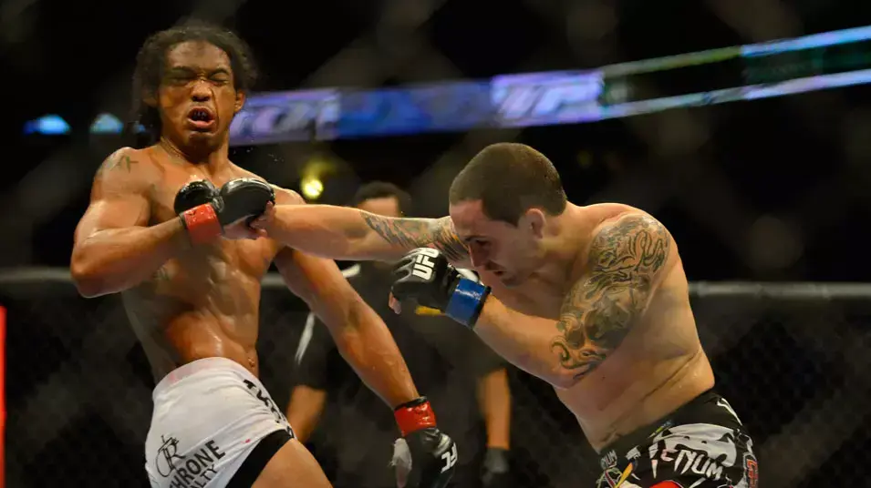בנסון הנדרסון לוחם MMA  מול פרנקי אדגר