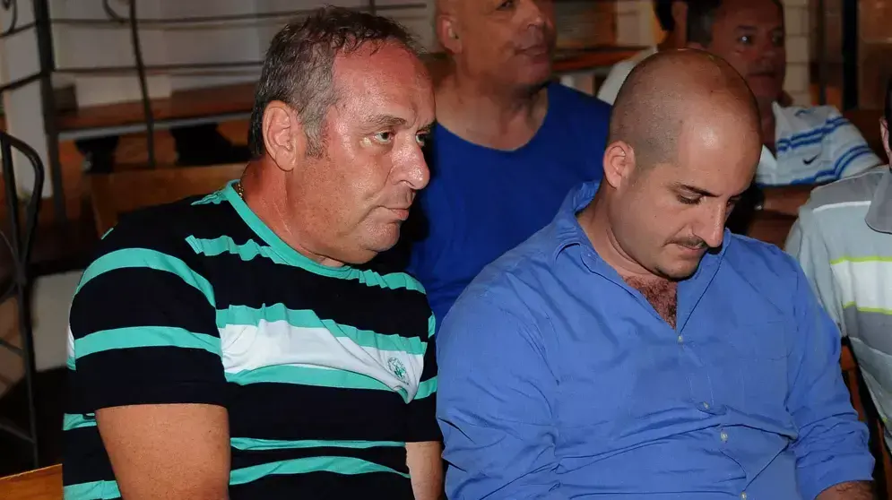 צביקה שרף מועמד ליו"ר איגוד הכדורסל (שמאל)