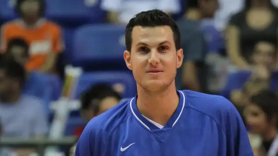 גיא פניני שחקן נבחרת ישראל גיא פניני שחקן נבחרת ישראל