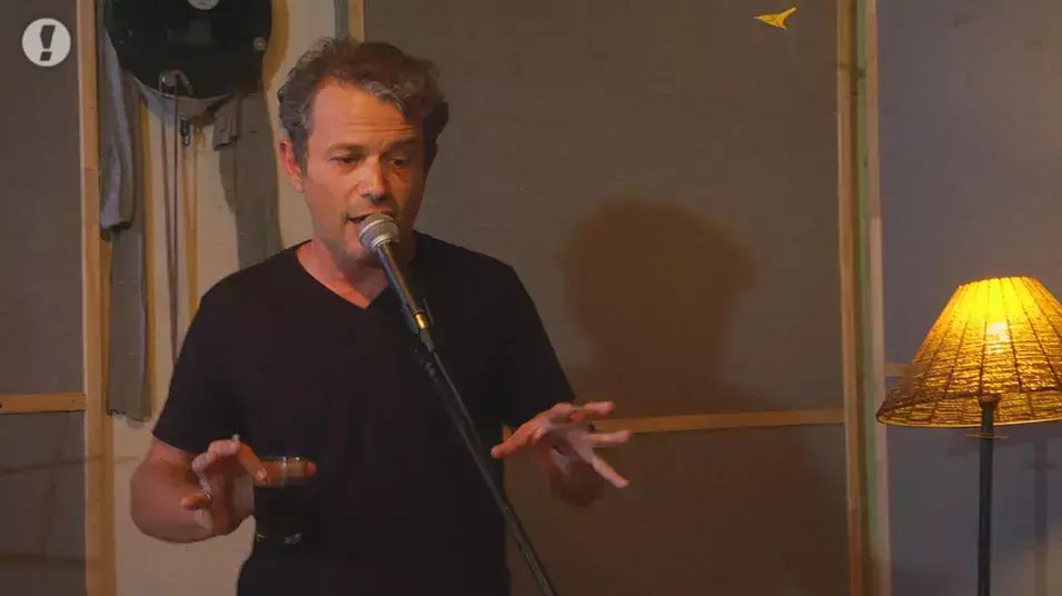 מארחים את רמי הויברגר באולפן שיר בחזרה
