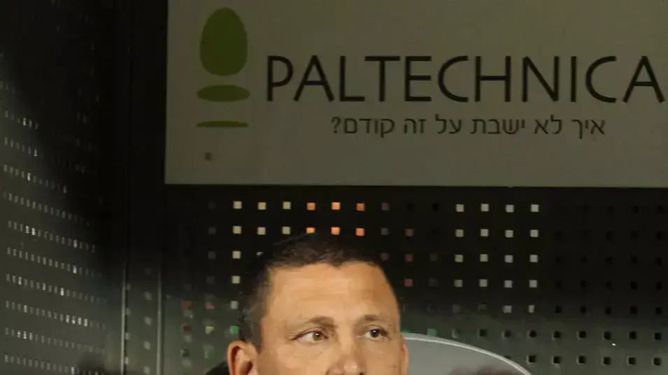 ניר קלינגר מאמן הפועל חיפה