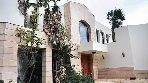 וילה ברחוב הדר 41 בקיסריה