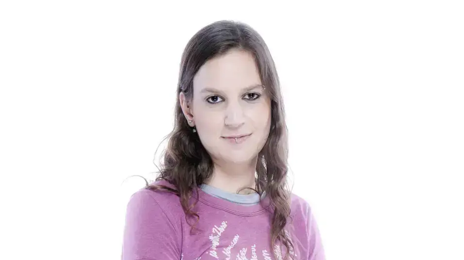 רוני פרי מתמודדת דה וייס