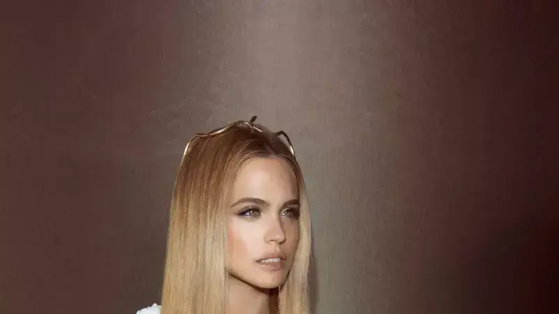 אגם רודברג בקמפיין מכשירי החלקה וסלסול של רמינגטון, 2013