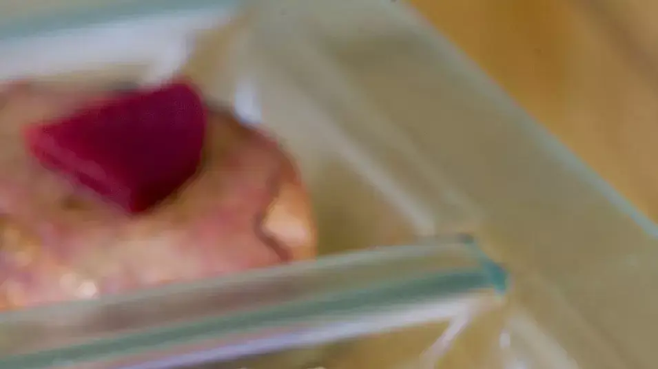 גפילטע פיש במסעדת סנדר