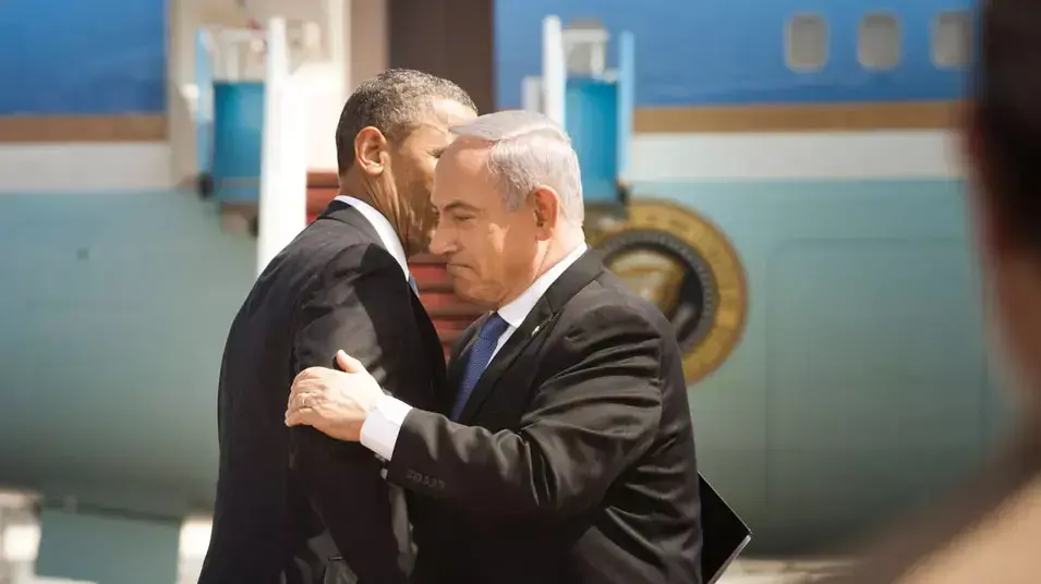 ברק אובמה ונתניהו מתחבקים, מרץ 2013