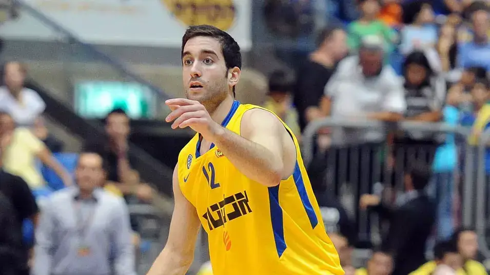 שחקן מכבי תל אביב יוגב אוחיון