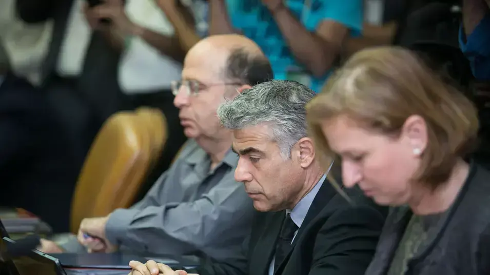לפיד ולבני בישיבת הממשלה, מאי 2013