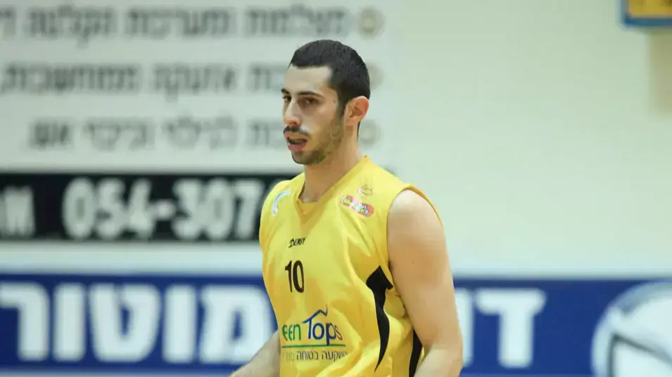 שחקן ברק נתניה טמיר אריאלי