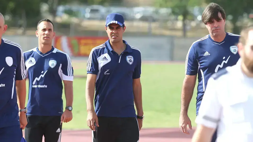 מאמן הנבחרת הצעירה, גיא לוזון מאמן הנבחרת הצעירה, גיא לוזון