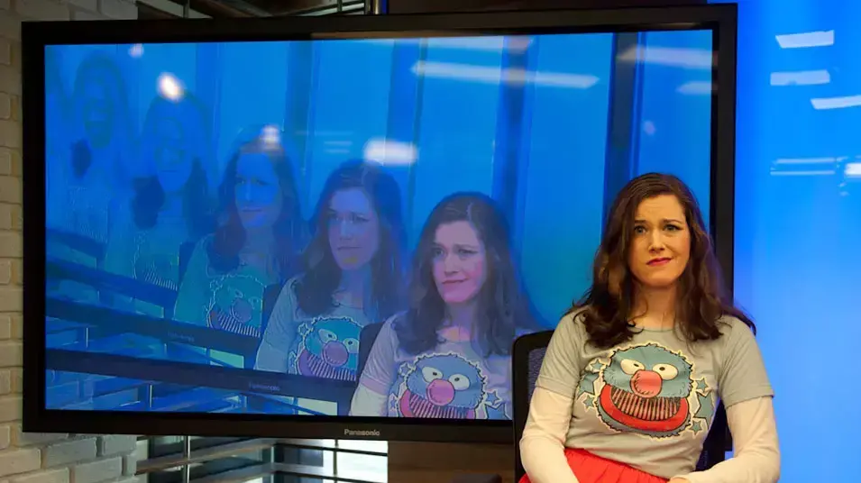 מתחת לכל ביקורת, רחלי רוטנר