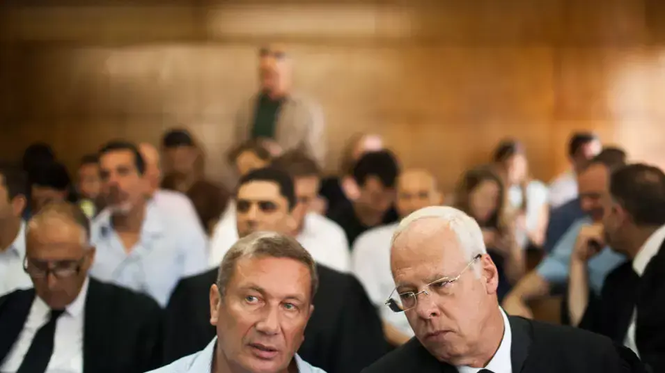 נוחי דנקנר בבית משפט המחוזי ת"א בהחלטה לגביי איי די בי . יוני 2013